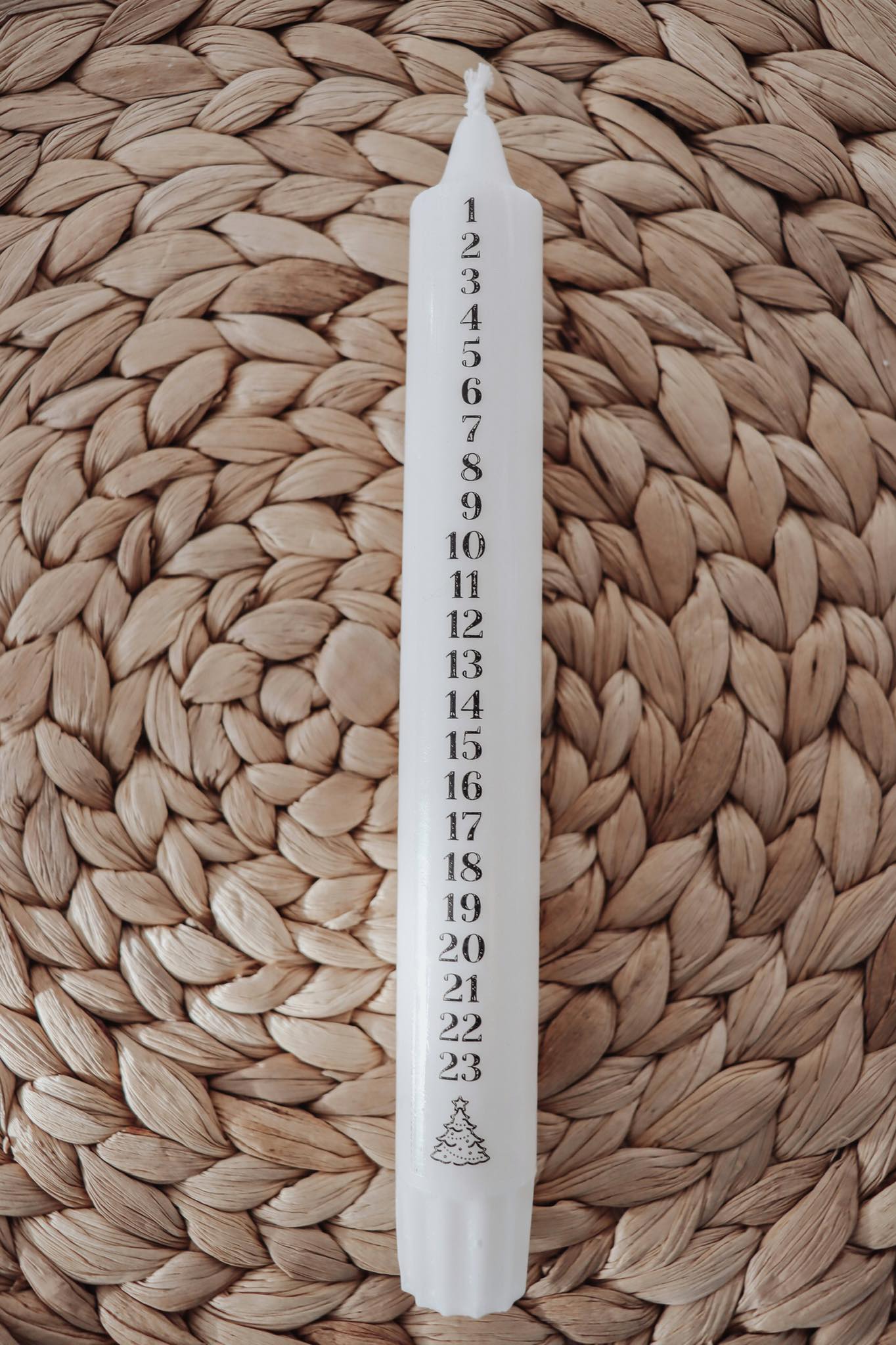 Svíčka Adventní kalendář 19 cm - dodání do 5 ti dnů